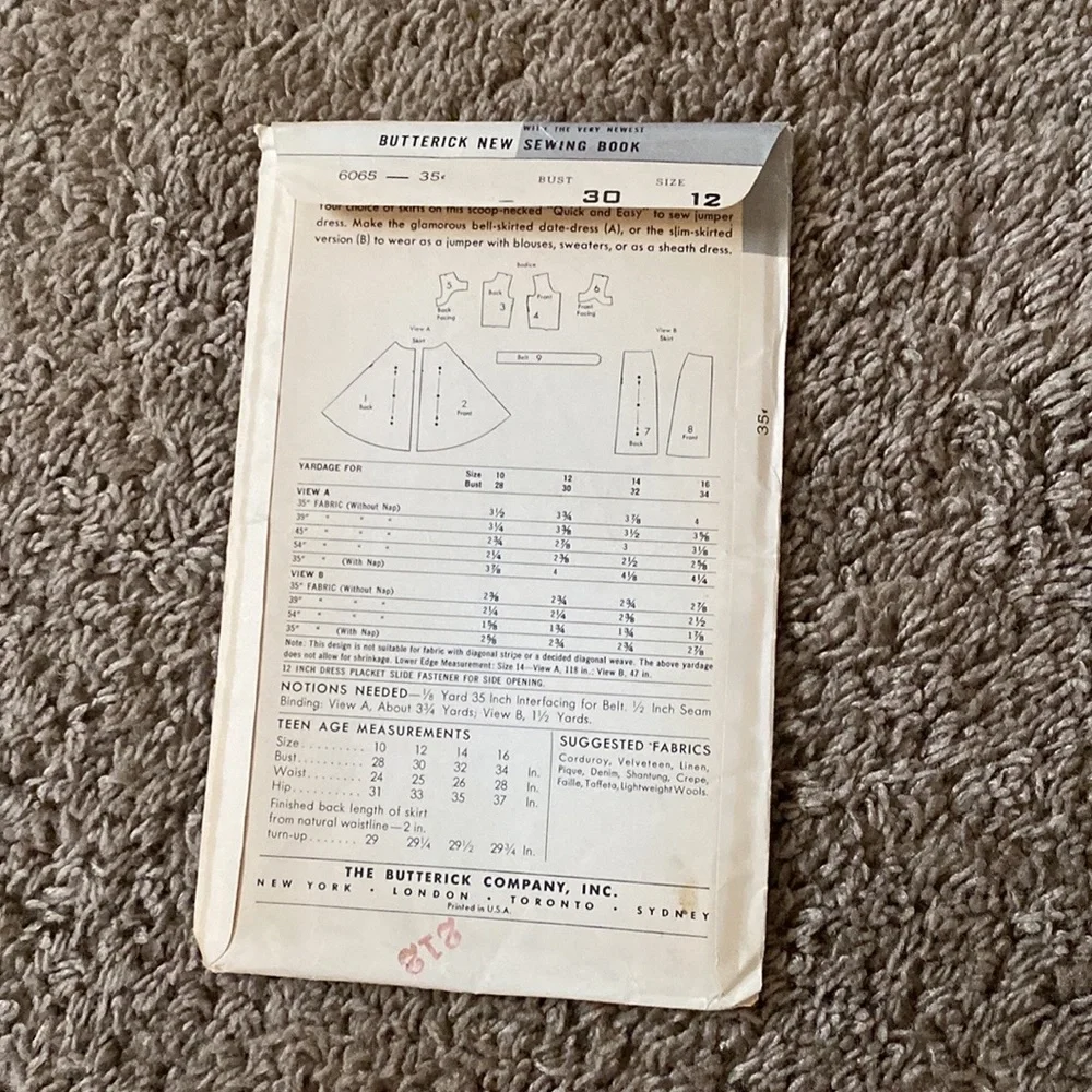 Vintage Lot of Sewing Patterns Lot #1 - Picture 7 of 11